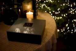 OFYR Kookboek ''Flavours Of The World'' NL-FR Inclusief 8 Kruidenmixen -Outdoor Kampeeruitrusting Winkel 1264 1900 xmjrtj2g9rktr33g3ptpsr