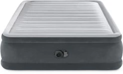 Intex Comfort Plush Hoog Luchtbed - Queensize - Ingebouwde Elektrische Pomp 16 Intex Comfort Plush Hoog Luchtbed - Queensize - Ingebouwde Elektrische Pomp -Outdoor Kampeeruitrusting Winkel 1320 1900 64414 prd2 2023 300