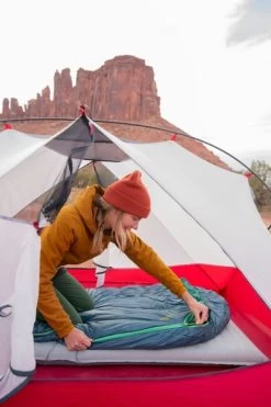 Therm-A-Rest Saros 32 L Mummymodel Slaapzak -Outdoor Kampeeruitrusting Winkel 1900 1267 2022 thermarest desertcamping highsierras spence 0042 1