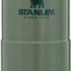 Stanley The Trigger-Action Travel Thermosfles - 470 Ml - Donkergroen -Outdoor Kampeeruitrusting Winkel 1900 588 large jpg classic trigger action travel mug 16oz hammertone green 5