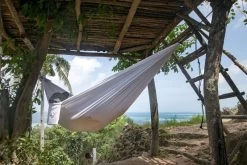 Ticket To The Moon Hangmat 1 Persoons Compact Single - White -Outdoor Kampeeruitrusting Winkel 800 1199 copy of 2018 03 31 hammock compact white tmc01 sea view mountain wooden cabin travel ticket to the moon