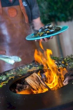 OFYR Classic Black 100 9 OFYR Classic Black 100 -Outdoor Kampeeruitrusting Winkel 900 600 ofyr locatie shoot2166