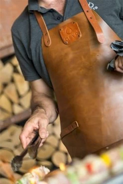 OFYR Leren Schort - Bruin -Outdoor Kampeeruitrusting Winkel 900 601 apron 001