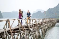 Osprey Farpoint Backpack - 40 Liter- Zwart -Outdoor Kampeeruitrusting Winkel osprey farpointfairview 1 2